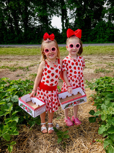 Strawberry choker