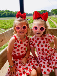 Strawberry choker