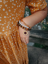 Load image into Gallery viewer, Sunflower bracelet
