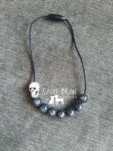 Load image into Gallery viewer, Skull choker
